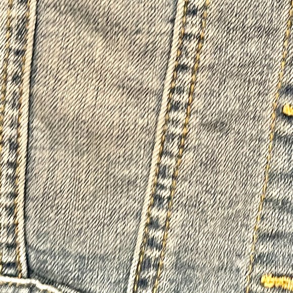 Jean jacket - Picture 2 of 3